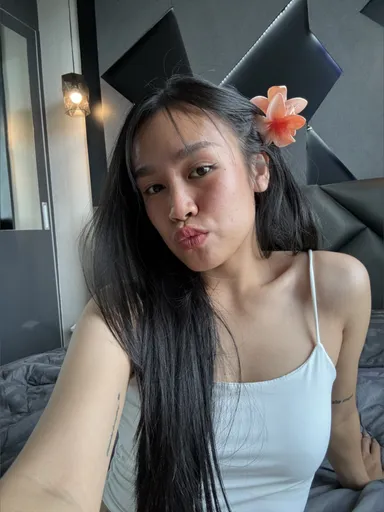 YOUR KIKI😝