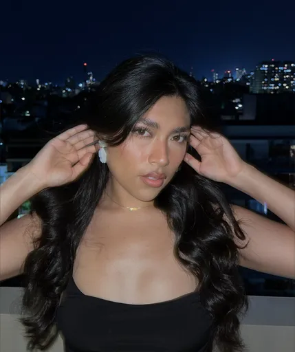 Princess Siya🌸 #1 Thicc Indian Teen on OF 🍑