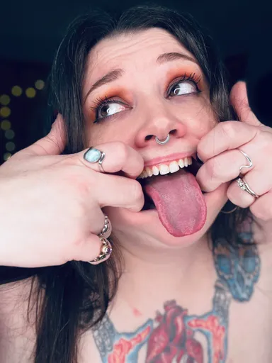 Krisi Snow
