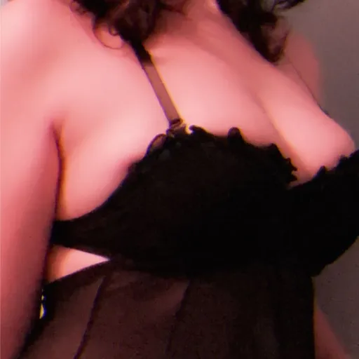 <3