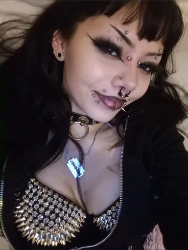 Strawb3rry_Bunni3