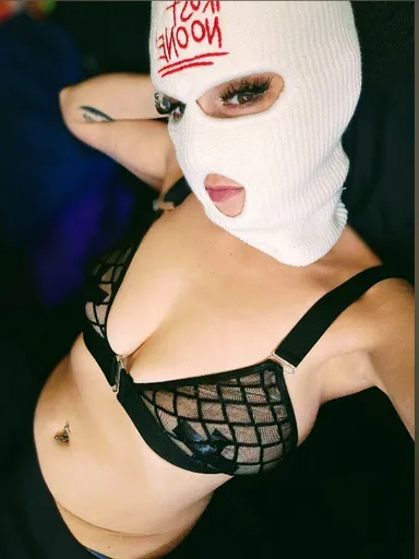 SpookyxBee Free 😈🐝