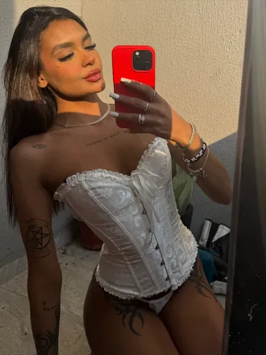 Honey Storm 🌪️