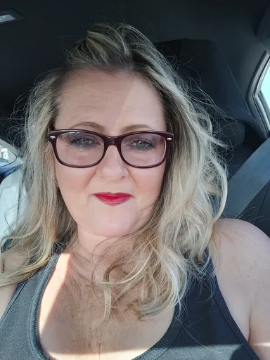 Stormy René