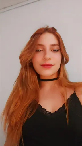 StrawberryBi 🐝