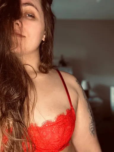 Bethany Lynae😈