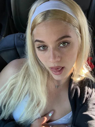 Sweet Tee🍑