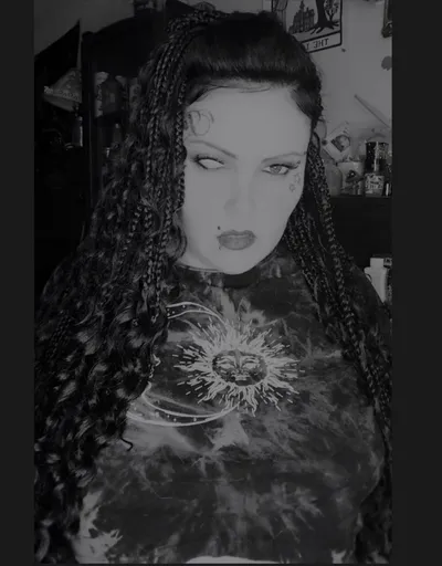 T K 🖤
