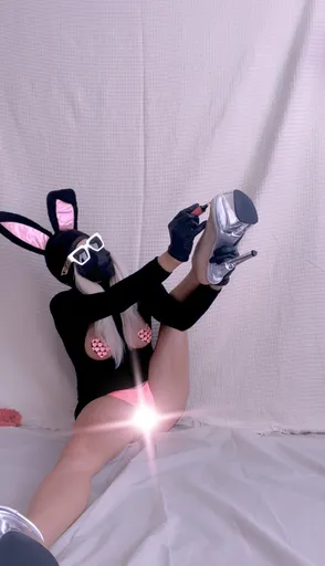 the bunny 8 carats