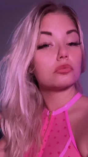 Courtney Lust✨🍒