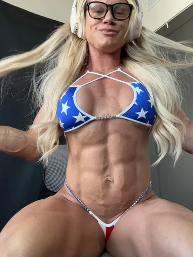 The Muscle Mommy