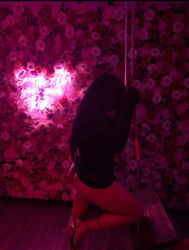 TheSwingerWife-La Esposa Swinger