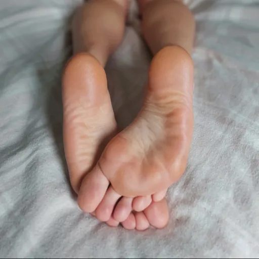 TIᑕKᒪIᔕᕼᕼTOE