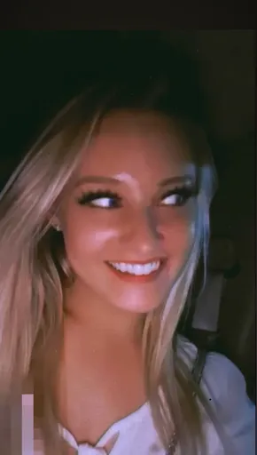 Tiffany Behr (free)