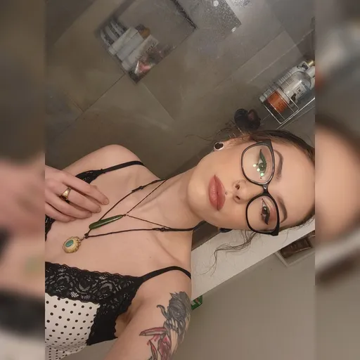 Tiny_foxxx