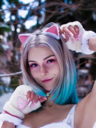Trixybluegirl