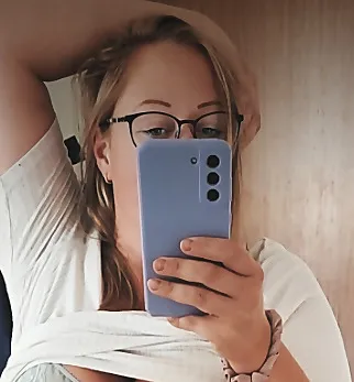 Em
