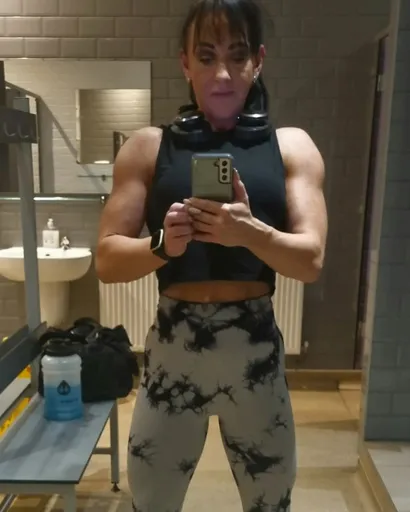 Fit chick