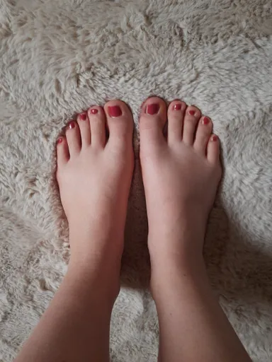 Miss Emma Feet