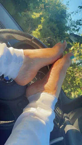 The classy foot girl