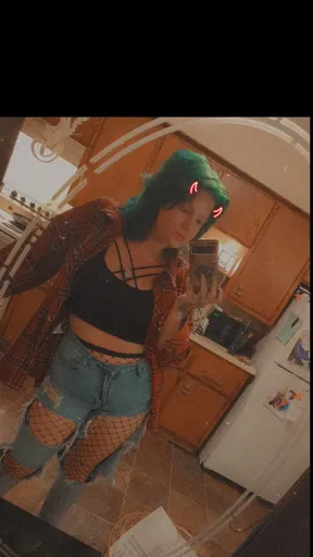 Hot metal mom