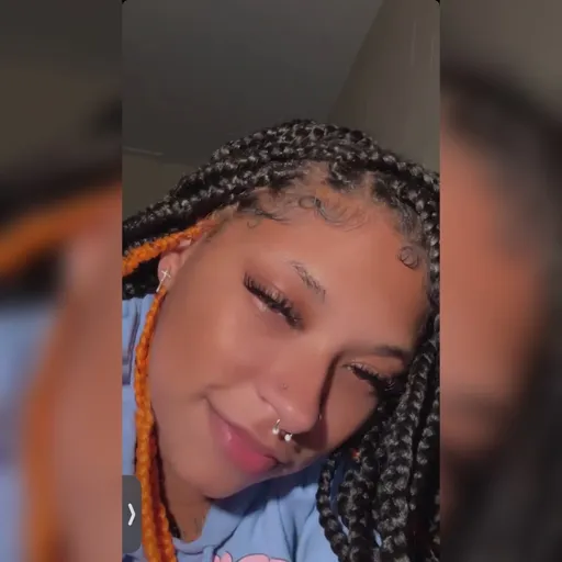Lightskinntee