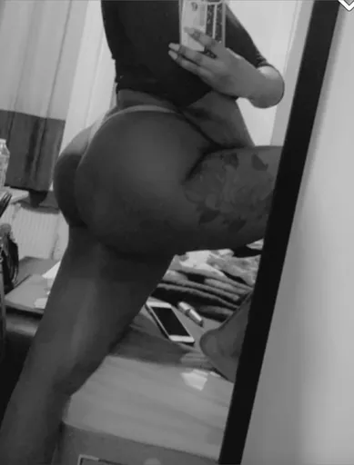 Curvy Chocolate