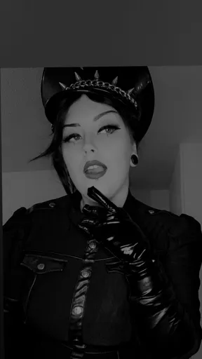 LadyLuciferr