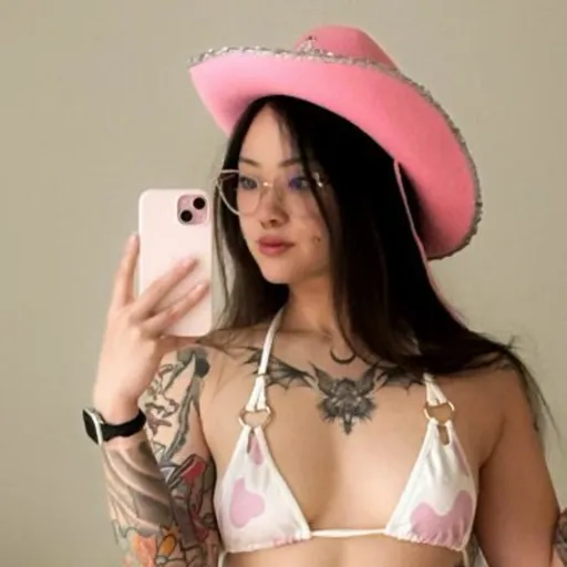Goddess Ellie