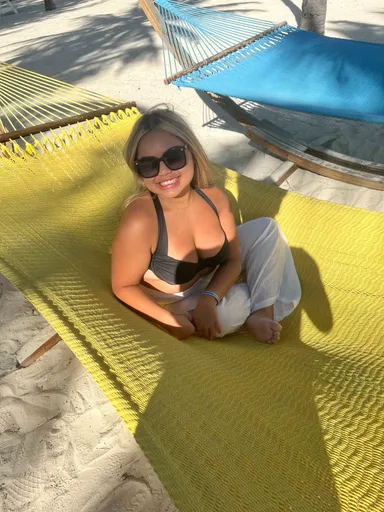 K (◕‿◕)