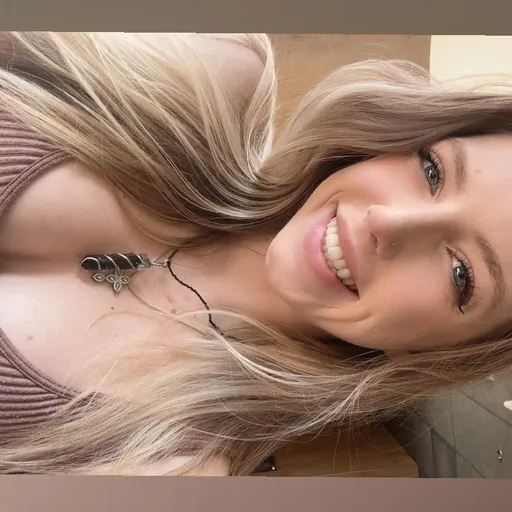 Urfavgirlnextdoor