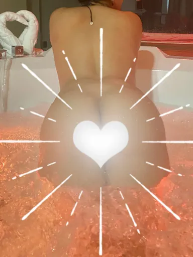 𝑱𝒖𝒍𝒊𝒂