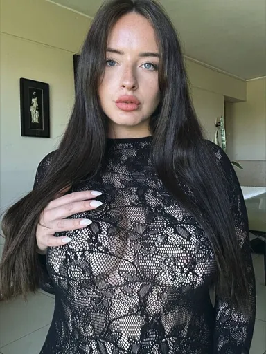 𝐏𝐑𝐈𝐍𝐂𝐄𝐒𝐒 𝐕𝐀𝐋𝐄𝐍𝐓𝐈𝐍𝐀 ⛓️🔐