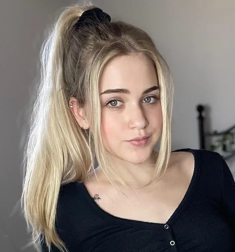 Valeriewhitebby