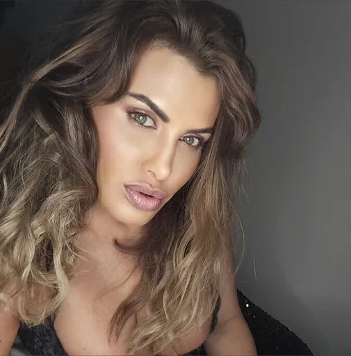 Veronica Vanoza