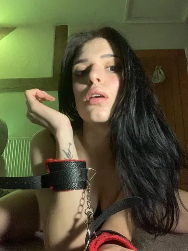 vikky_molly