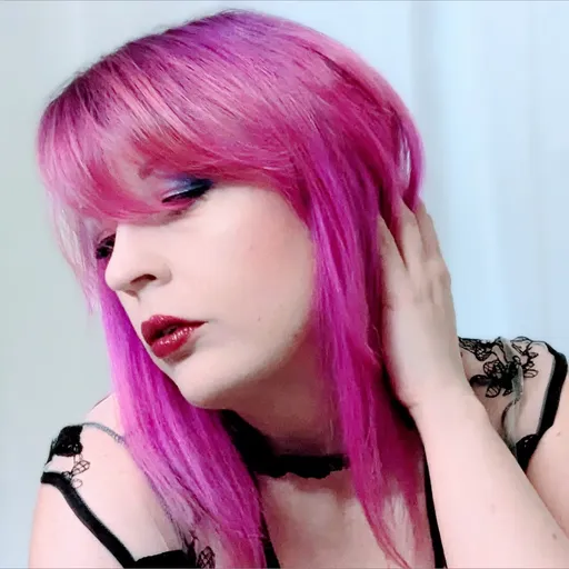 💜 Violet Vixen 💜