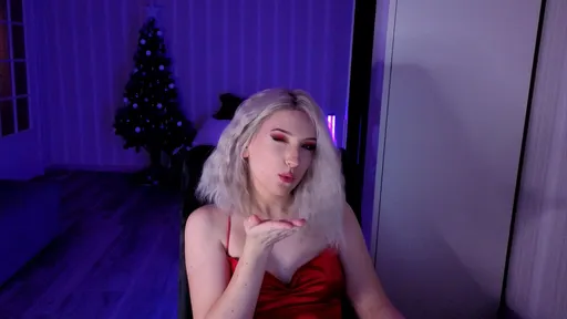 Goddess Violetrix Fetish Femdom