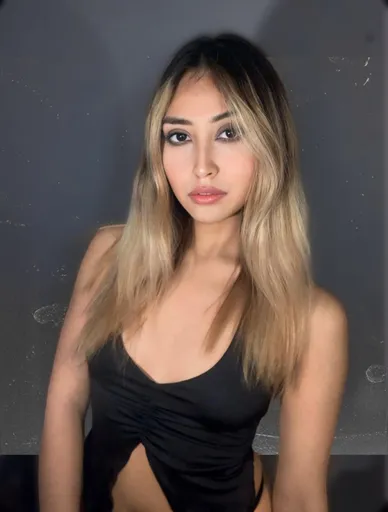 VIPLeenaWhite