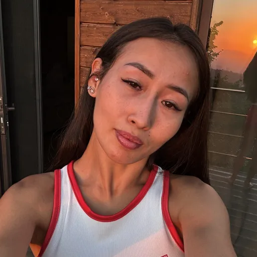 Ami Takasaki 高崎