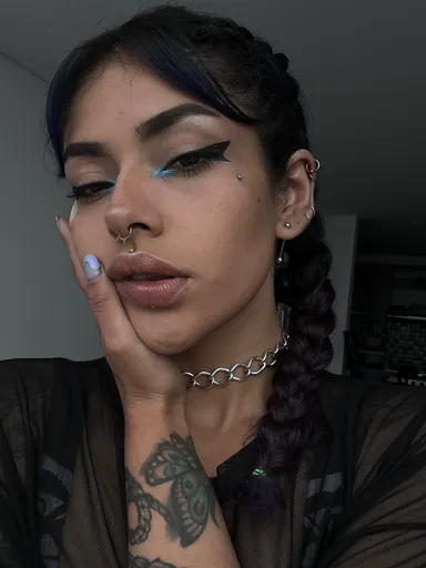 𝖁𝖎𝖔𝖑𝖊𝖙𝖆 🌙