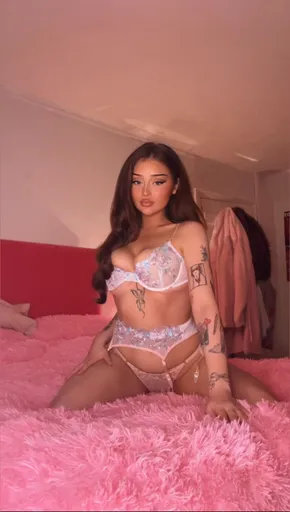 𝗞𝗮𝗱𝗲𝗲 𝗪𝗲𝗲𝗸𝗲𝘀 𝗩.𝗜.𝗣 👑