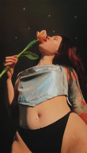 Xmishacrossx