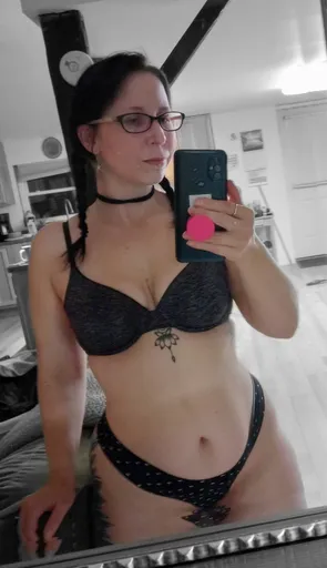 ShortnCurvy