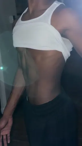 v <3