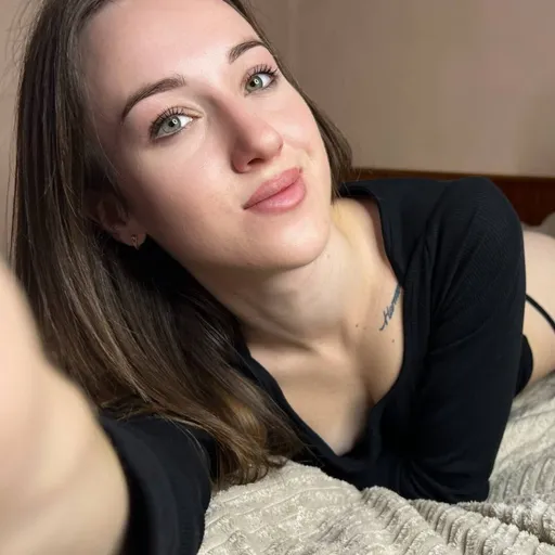 Daniela White
