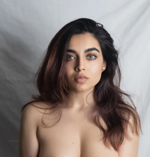 Zara Dar (your favorite PhD dropout)